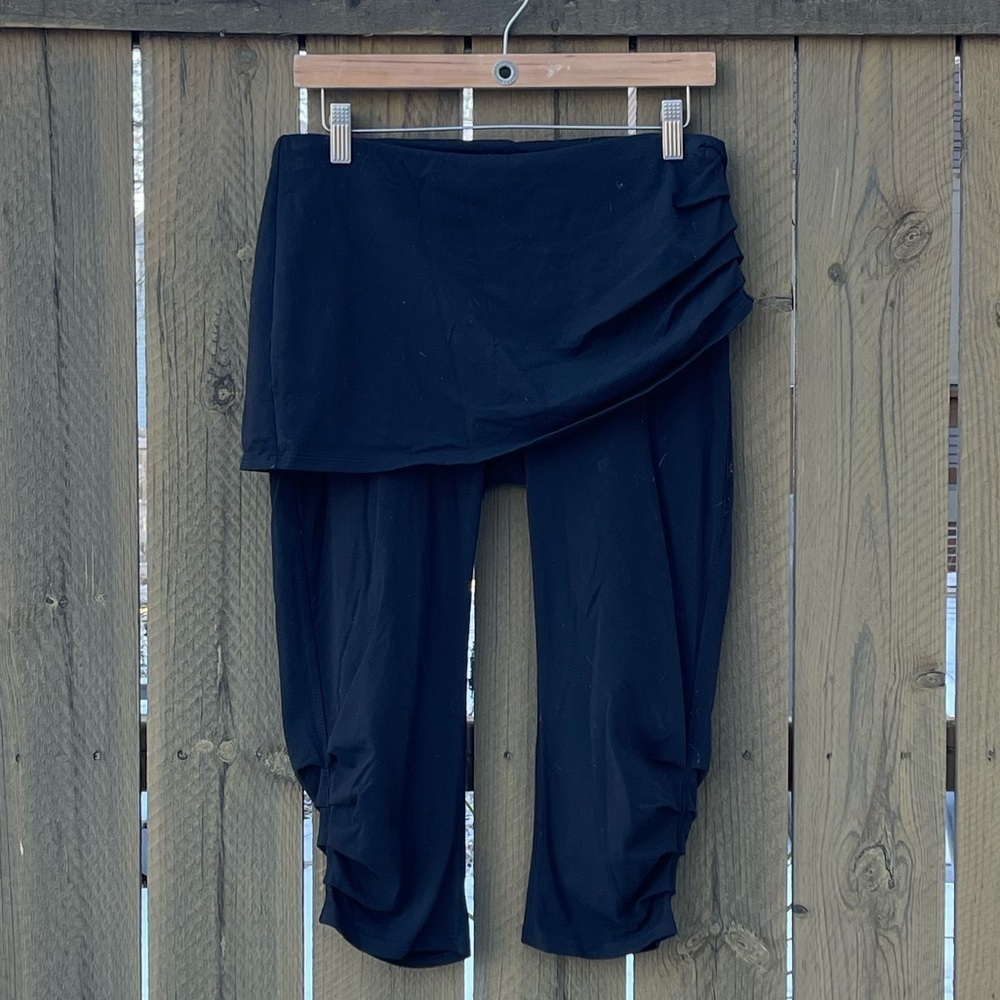 Lucy Black Leggings with Skirt Overlay